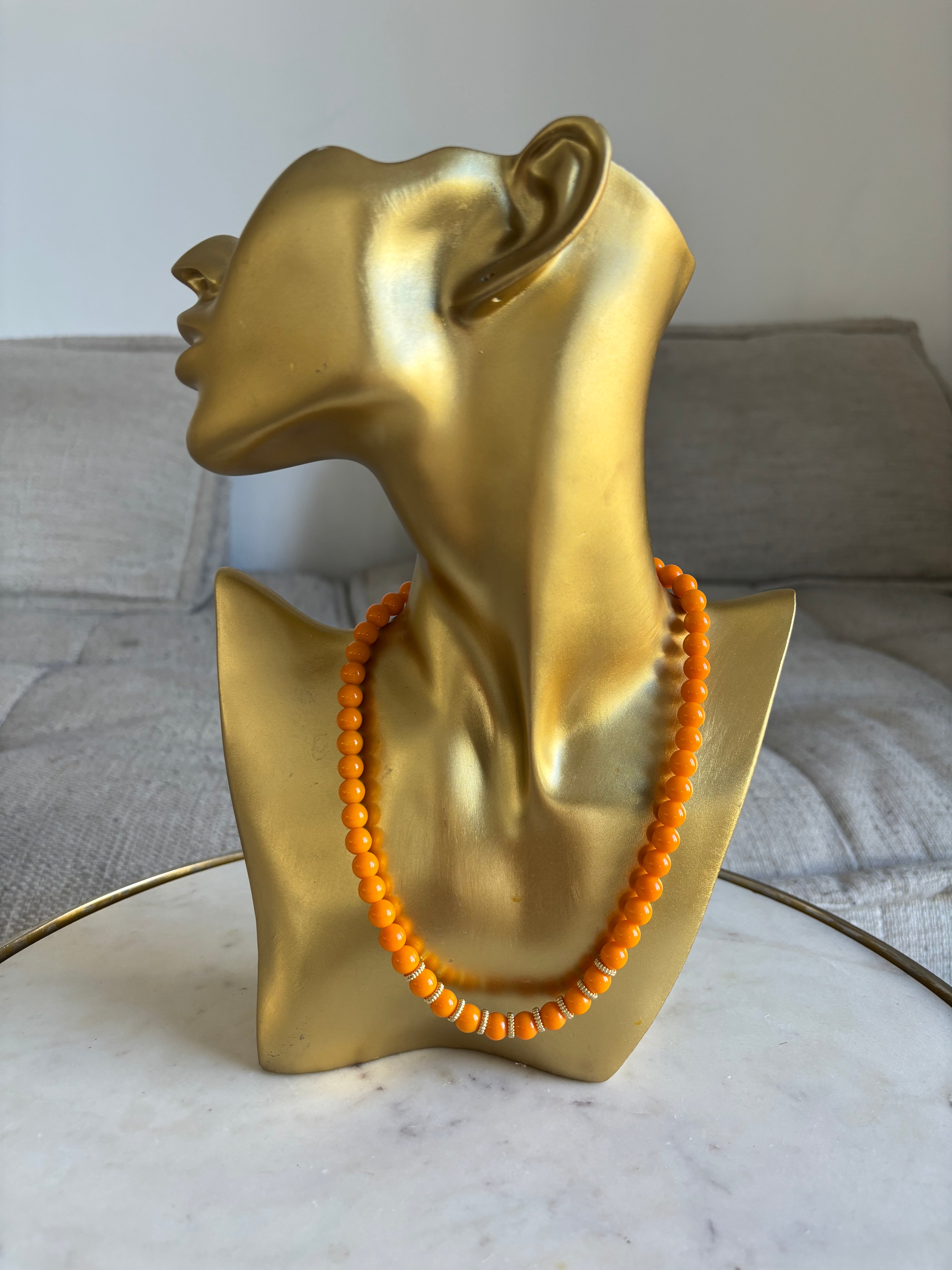 COLLIER NECTA