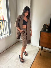 Ensemble, Georgia, taupe
